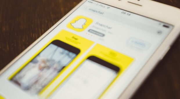 4 Inexpensive Ways to Use Snapchat for Business