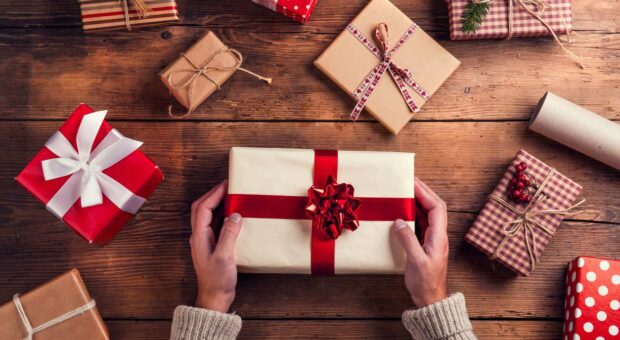 Holiday Gift Guide Best Practices: 8 Tips for Success
